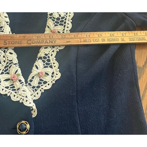 Vintage Navy Lace Flowers Sweater Blazer Made USA-Size 10 - Picture 5 of 7